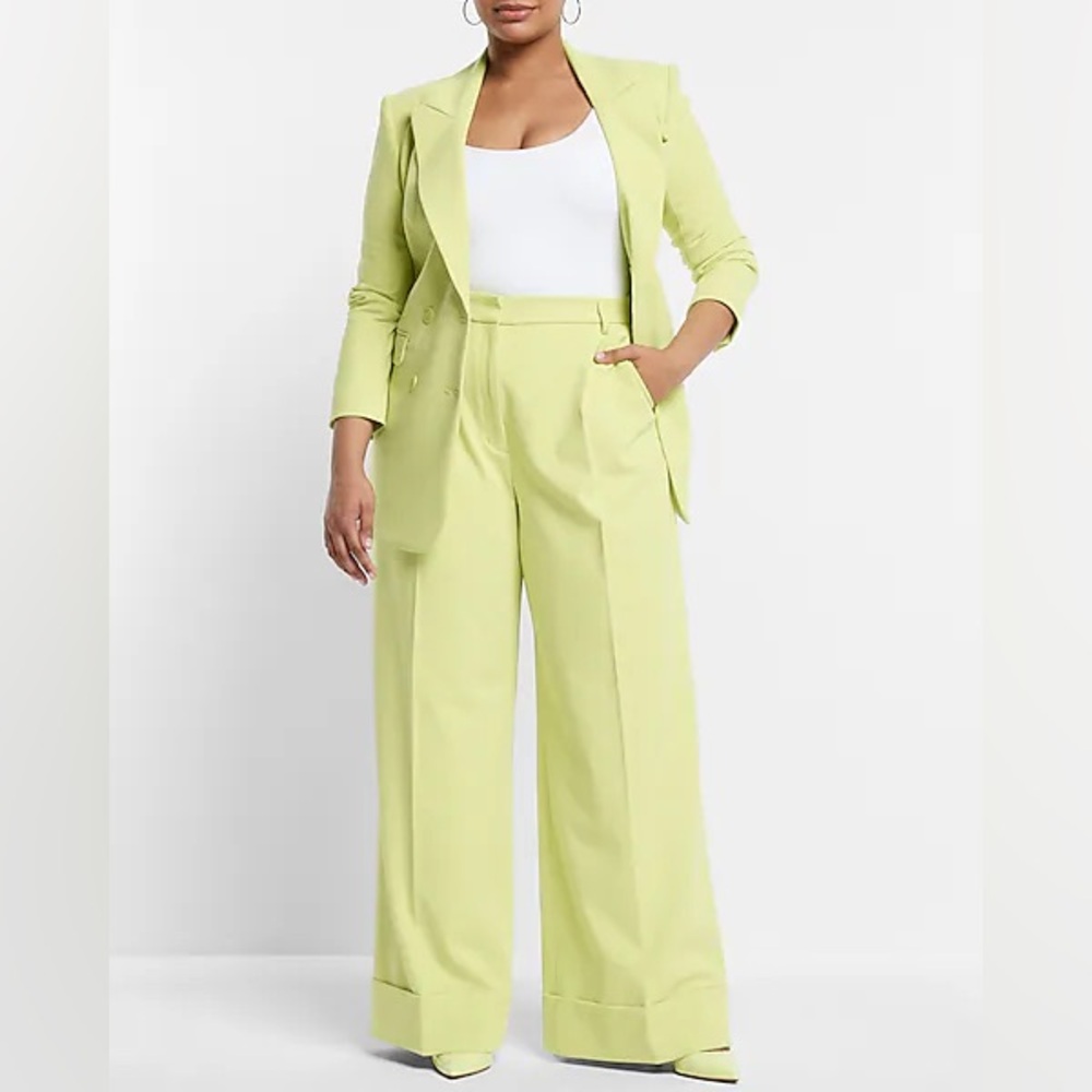 Express- Stylist Super High Waisted Pleated Wide Leg Pant - Yellow Size 4 Long